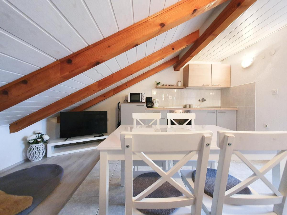 Breathtaking Seaview App Barac On Separated Floor Crikvenica Exterior photo